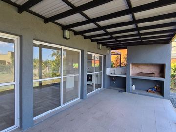 VENTA DE CASA EN Pilar