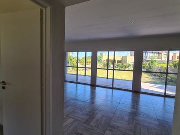 VENTA DE CASA EN Pilar