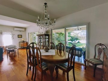 VENTA DE CASA EN Malvinas Argentinas