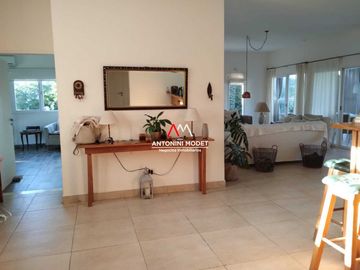 VENTA DE CASA EN Pilar