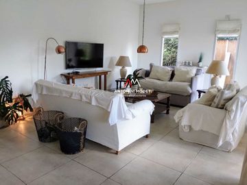 VENTA DE CASA EN Pilar