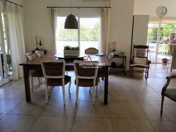 VENTA DE CASA EN Pilar