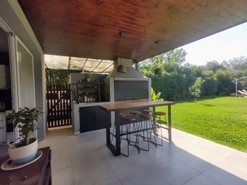 VENTA DE CASA EN Malvinas Argentinas