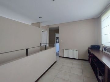VENTA DE CASA EN Malvinas Argentinas