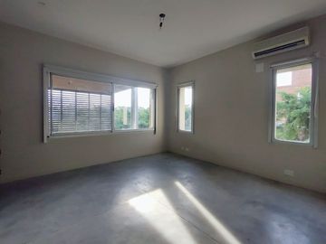 VENTA DE CASA EN Malvinas Argentinas