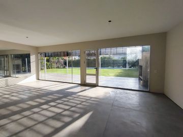 VENTA DE CASA EN Malvinas Argentinas