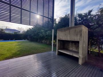 VENTA DE CASA EN Malvinas Argentinas