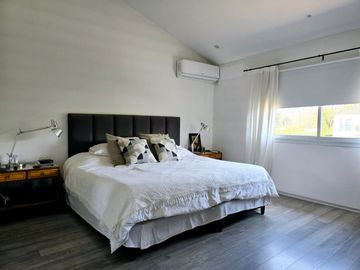 VENTA DE CASA EN Malvinas Argentinas