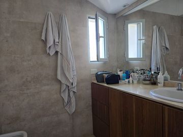 VENTA DE CASA EN Malvinas Argentinas