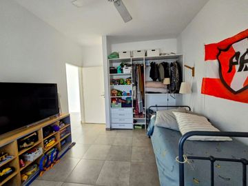 VENTA DE CASA EN Malvinas Argentinas