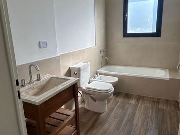 VENTA DE CASA EN Pilar