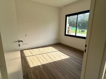 VENTA DE CASA EN Pilar