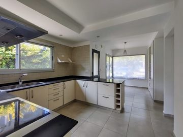 VENTA DE CASA EN Malvinas Argentinas