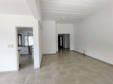 VENTA DE CASA EN Malvinas Argentinas
