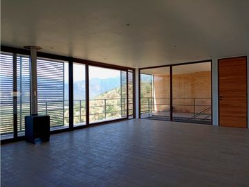 Moderna Casa en Olmué