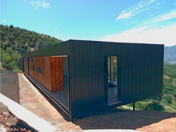 Moderna Casa en Olmué