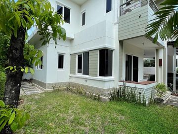3 Bedroom House for sale at Saransiri Prachauthit-Suksawat