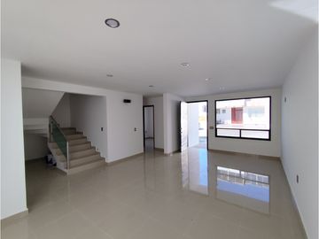 Se vende casa nueva en Explanada Sur, Pachuca de Soto, Hgo.