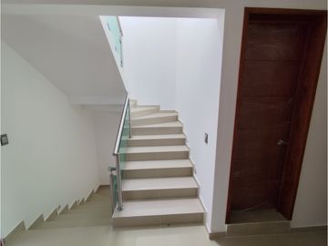 Se vende casa nueva en Explanada Sur, Pachuca de Soto, Hgo.
