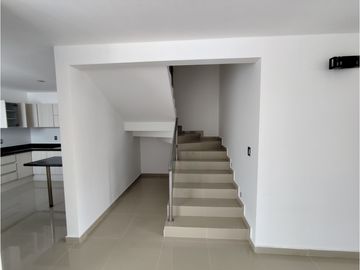 Se vende casa nueva en Explanada Sur, Pachuca de Soto, Hgo.