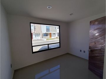Se vende casa nueva en Explanada Sur, Pachuca de Soto, Hgo.