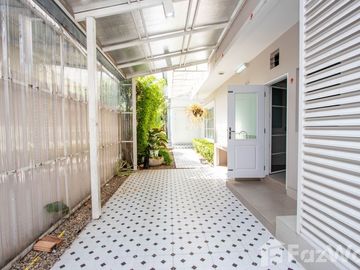 Luxurious 6BR Property in Serene Lake, Mae Hia, Chiang Mai