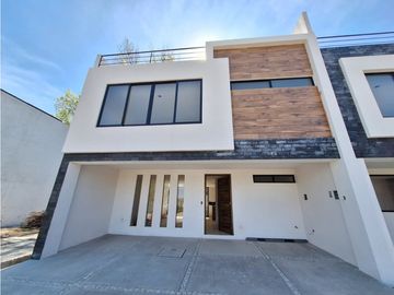 Casa En Venta Federal a Atlixco, Zona Tlaxcalancingo