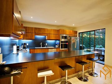 CASA EN VENTA COTO LA LAJA
