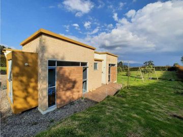 Vendo hermosa casa campestre cogua