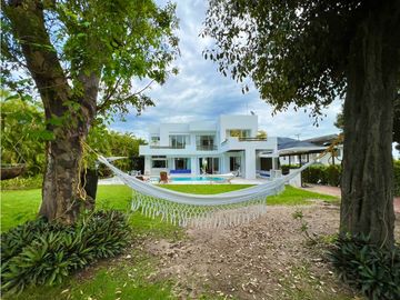 Casa peñon - Girardot