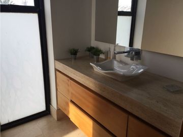 SE VENDE CASA DE LUJO EN LAGOS DEL  CAUJARAL