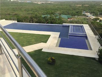 SE VENDE CASA DE LUJO EN LAGOS DEL  CAUJARAL