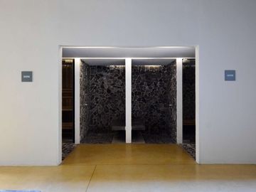 ELEGANTE ESTUDIO MODERNO CON BALCÓN