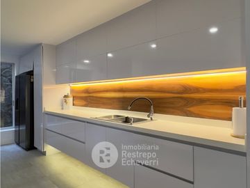 Casa amoblada en conjunto en arriendo, barrio El Trébol, Manizales