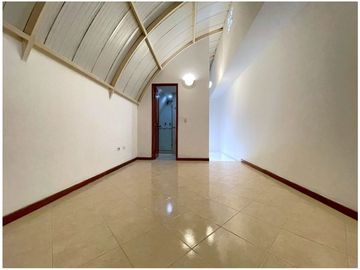 ApartaEstudio en Venta, Floresta en  Medellín