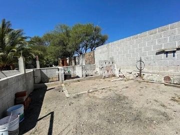 CASA EN VENTA EN TEQUISQUIAPAN. Elsy