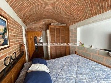 CASA EN VENTA EN TEQUISQUIAPAN. Elsy