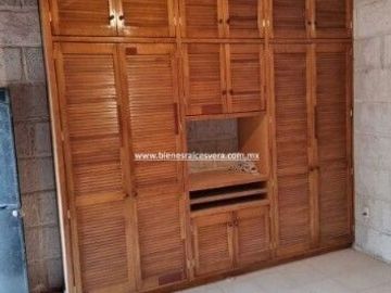 CASA EN VENTA EN TEQUISQUIAPAN. Elsy