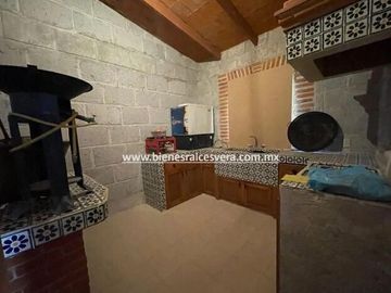 CASA EN VENTA EN TEQUISQUIAPAN. Elsy