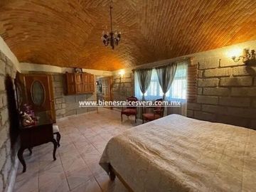 CASA EN VENTA EN TEQUISQUIAPAN. Elsy