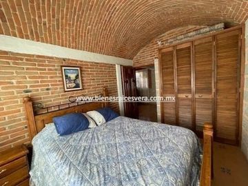 CASA EN VENTA EN TEQUISQUIAPAN. Elsy