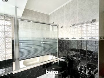 MAJESTUOSO DEPARTAMENTO EN ALQUILER EN SAN ISIDRO