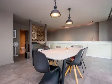 Executive 1 Bedroom Condo For Sale : Peaks Garden Chang Klan