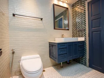 Executive 1 Bedroom Condo For Sale : Peaks Garden Chang Klan
