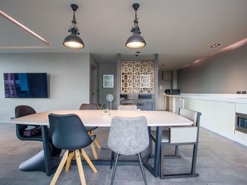 Executive 1 Bedroom Condo For Sale : Peaks Garden Chang Klan