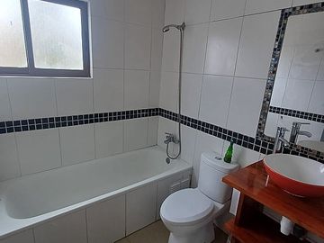 SE VENDE CASA - CONDOMINIO EL GOLF RINCONADA