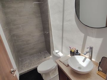 CASA VENTA CIUDAD MADERAS QUERETARO