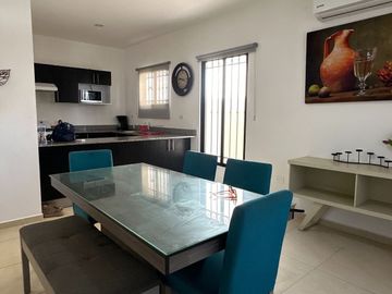 CASA EN VENTA MÉRIDA, GRAN SANTA FÉ CAUCEL