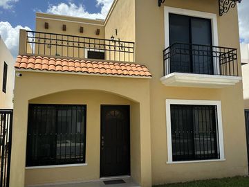 CASA EN VENTA MÉRIDA, GRAN SANTA FÉ CAUCEL