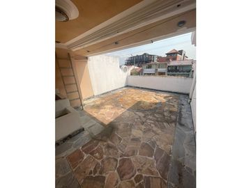 Casa Comercial en venta en Puertas del Sol